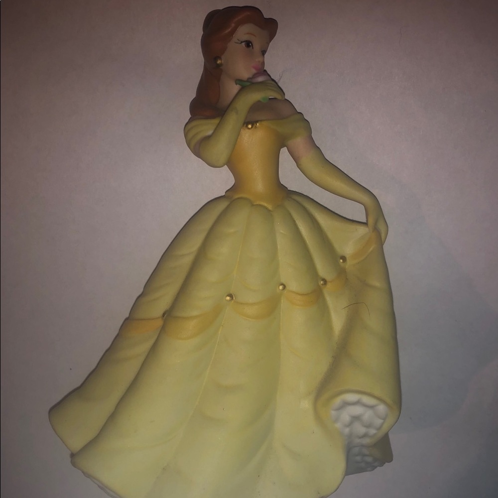 Belle figurine